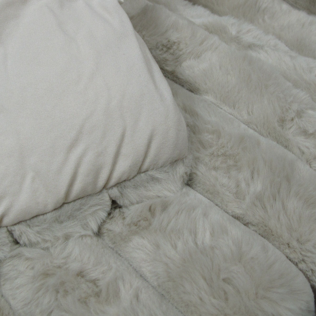 KingJane Barrin gton Arna Natural 3 Pcs Channel Faux Bunny Fur Comforter Set